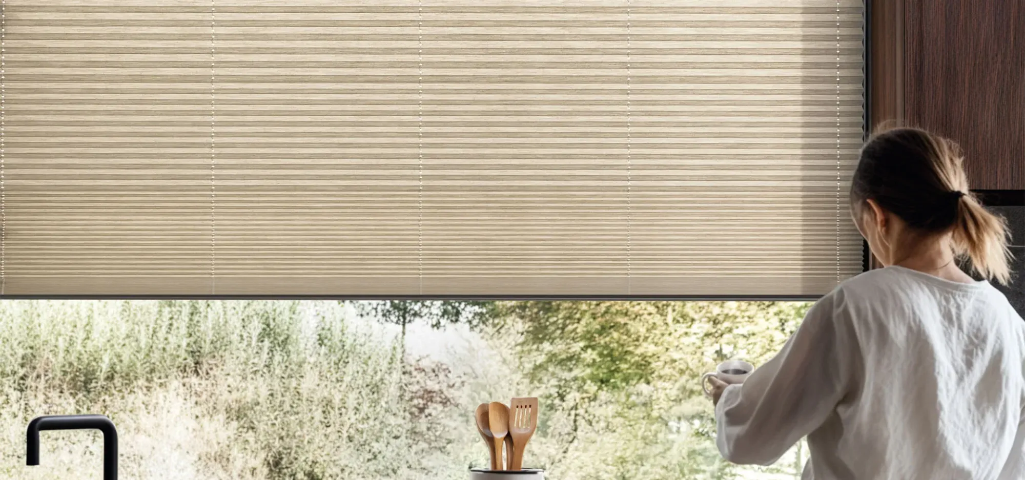 704-88-2026_Luxaflex_LP_header_1920x900.webp