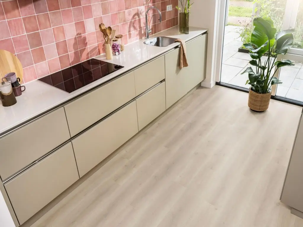 Ruimte met de laminaatvloer Ambiant Elite Naturel eiken