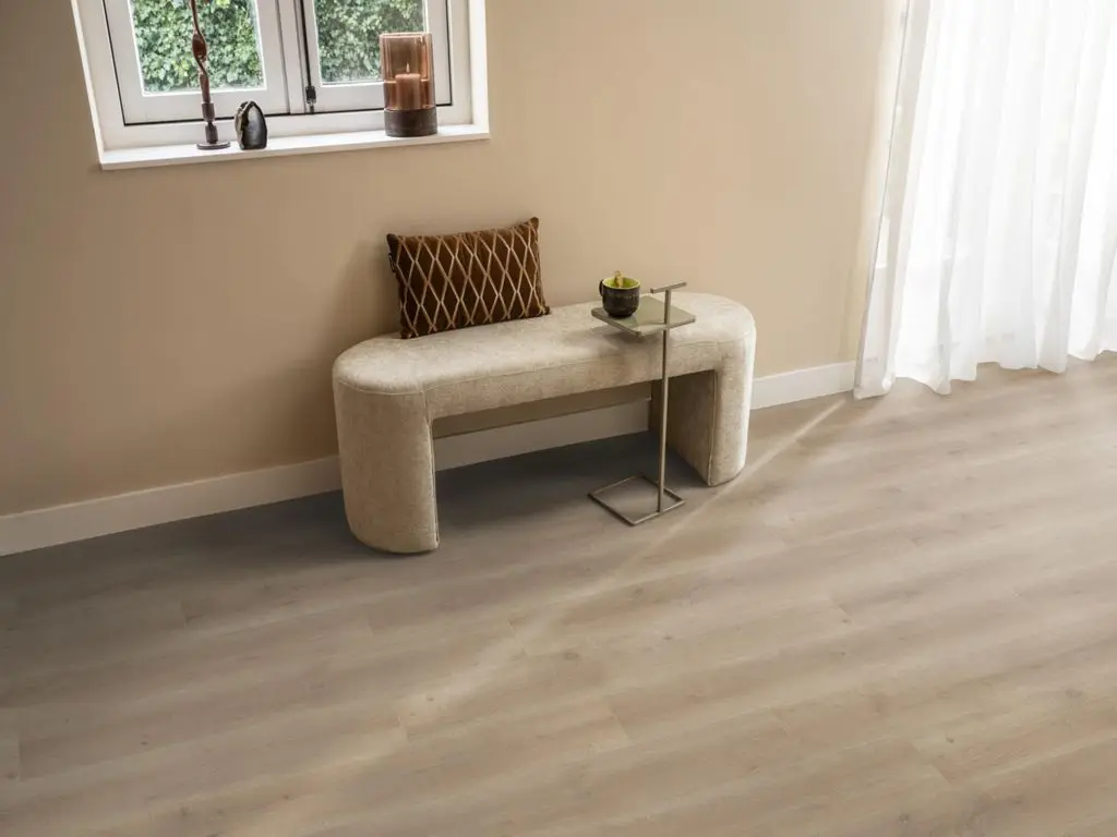 Ruimte met de laminaatvloer Ambiant Elite Naturel eiken (sfeerbeeld 5)