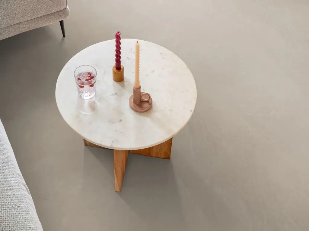 Ruimte met de pvcvloer Ambiant Noveno Click SRC warm beige