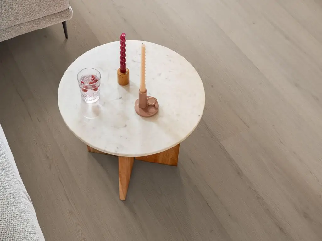 Ruimte met de pvcvloer Ambiant Venera Dryback smoky