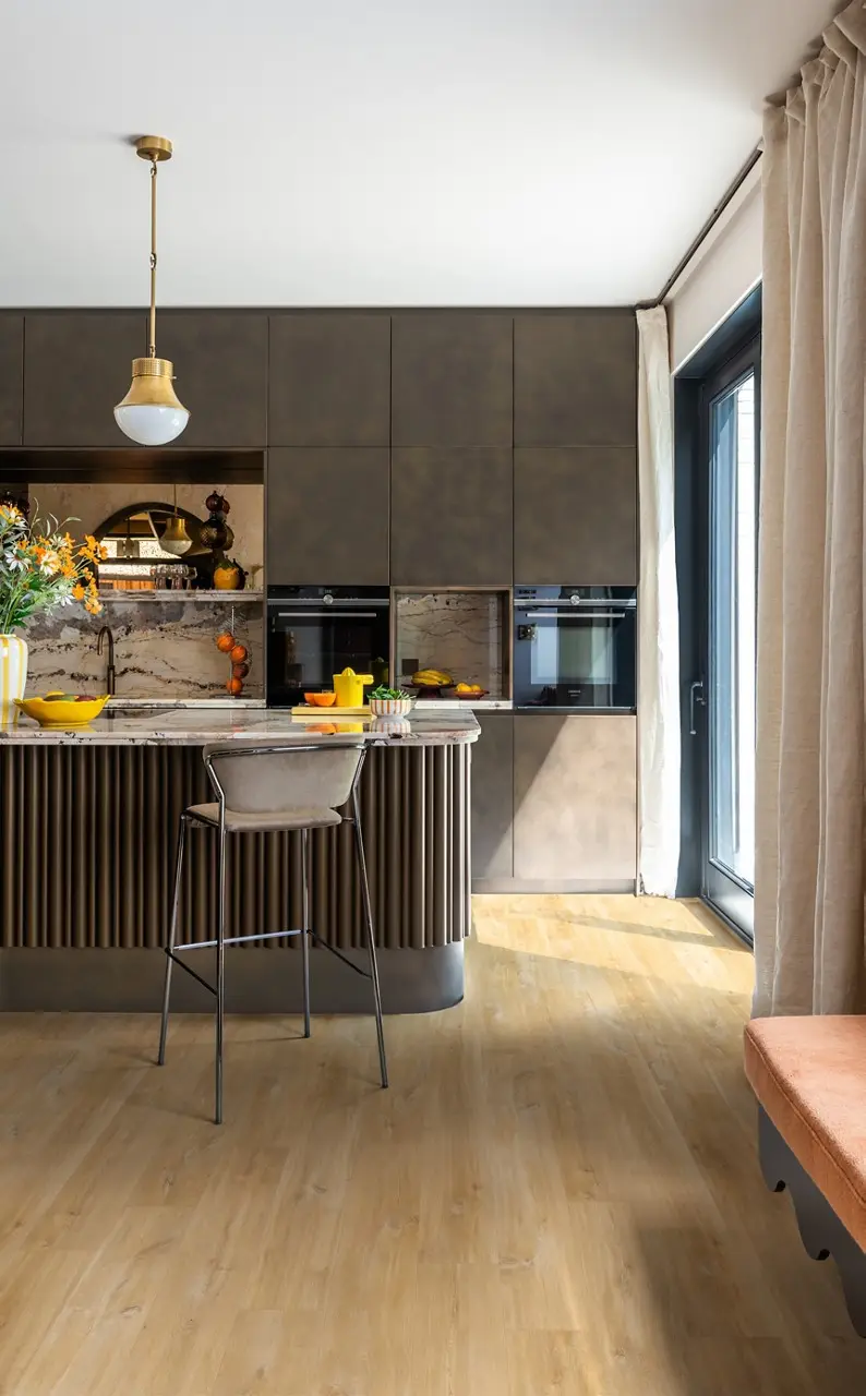 Ruimte met de pvcvloer Quick-Step Blos Canyon eik natuur