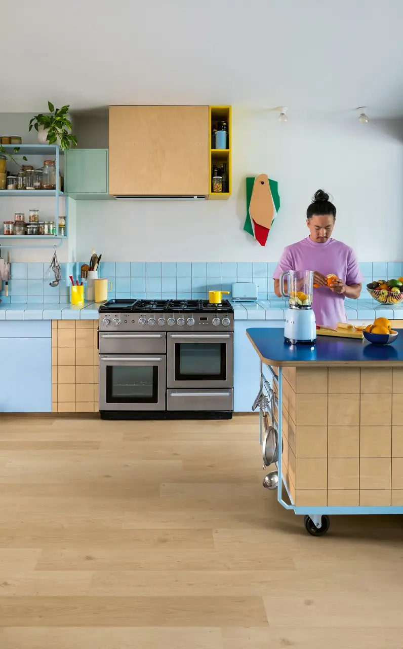 Ruimte met de pvcvloer Quick-Step Blos Kusteik beige