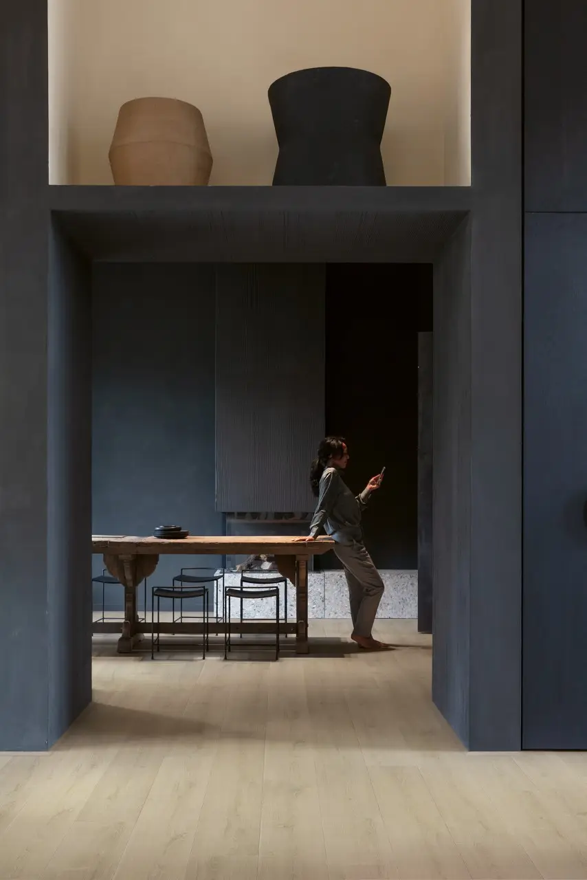 Ruimte met de laminaatvloer Quick-Step Capture Geborstelde beige eik