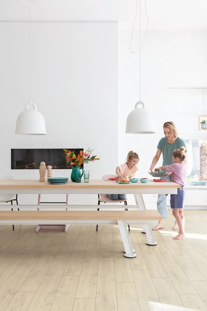 Ruimte met de laminaatvloer Quick-Step Classic Havana naturelle eik