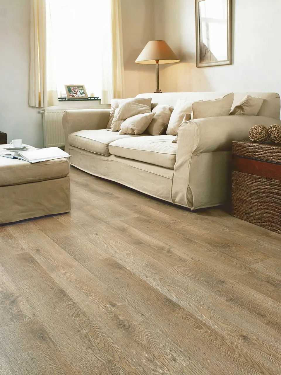 Ruimte met de laminaatvloer Quick-Step Eligna Oude eik geolied mat