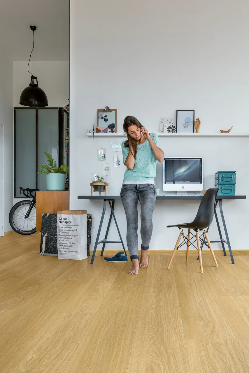 Ruimte met de pvcvloer Quick-Step Fuse Serene eik medium naturel