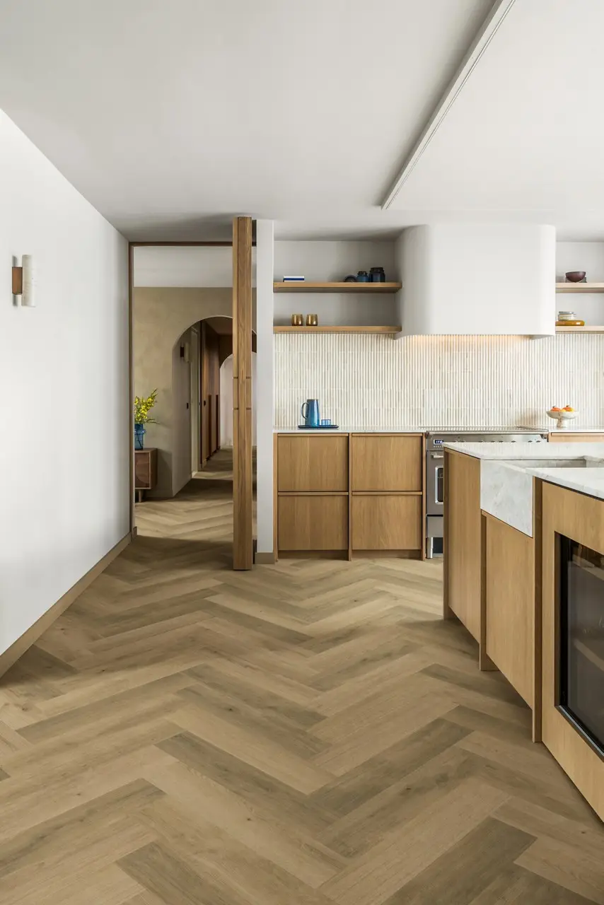 Ruimte met de laminaatvloer Quick-Step Impressive Design Gebrande eik