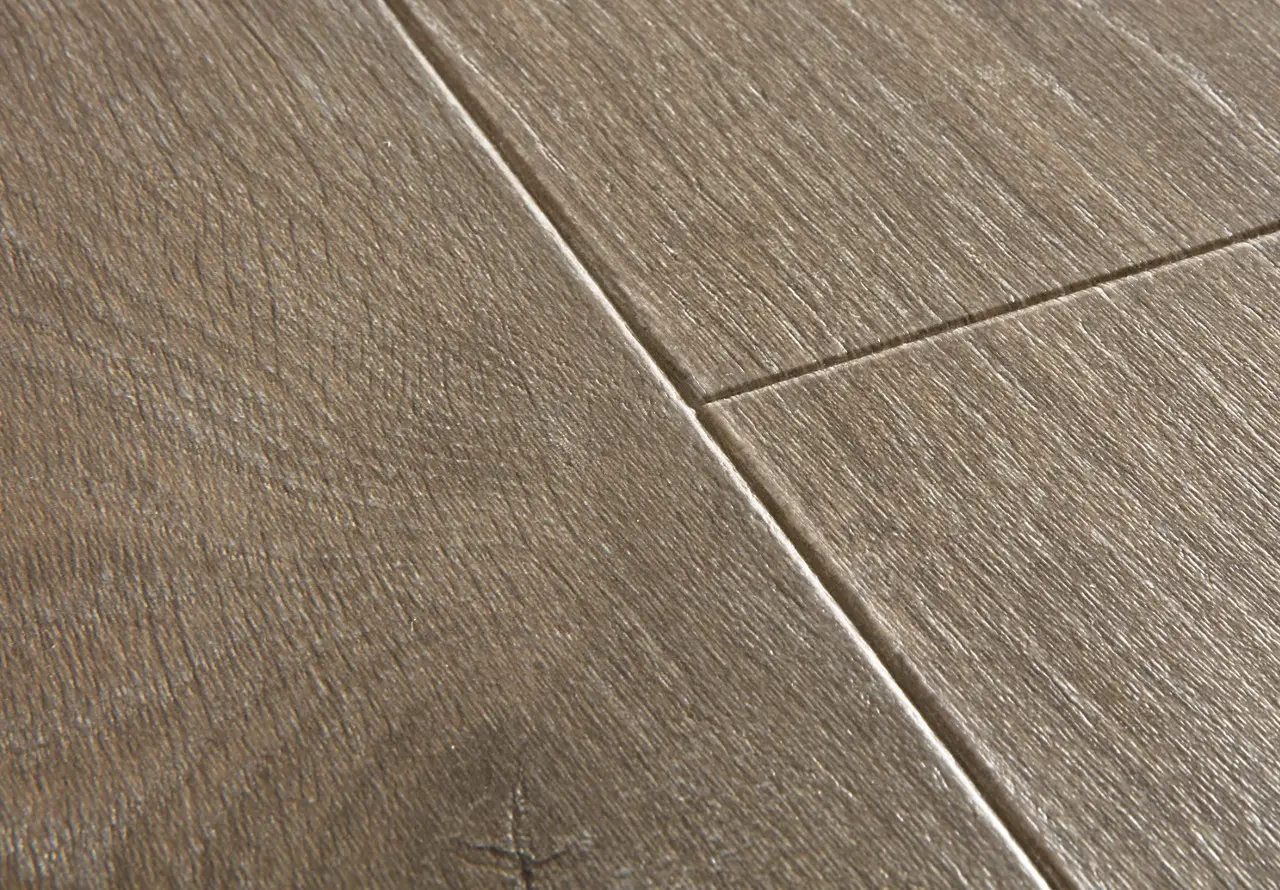 Close-up van de structuur van Quick-Step Majestic Bosland bruine eik