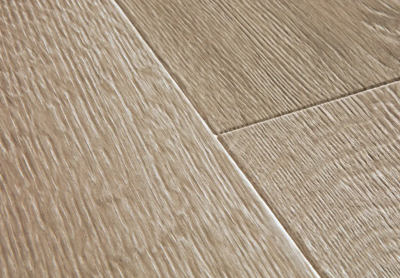 Close-up van de structuur van Quick-Step Majestic Woestijn geborstelde grijze eik