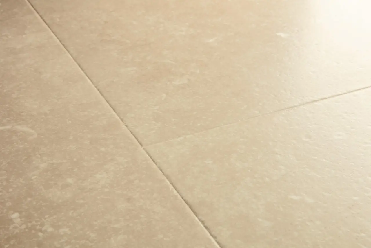 Close-up van de structuur van Quick-Step Muse Kalksteen