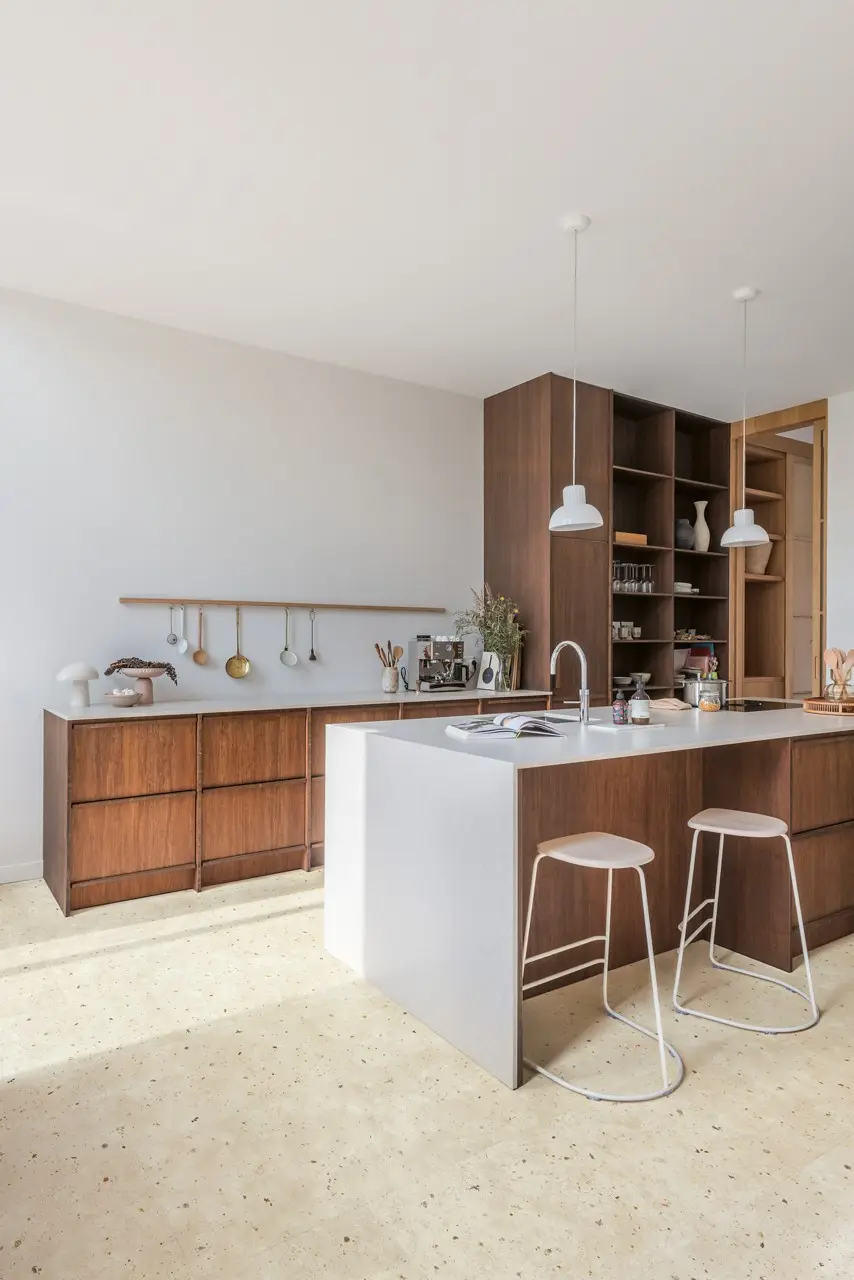 Ruimte met de laminaatvloer Quick-Step Muse Botanisch beton