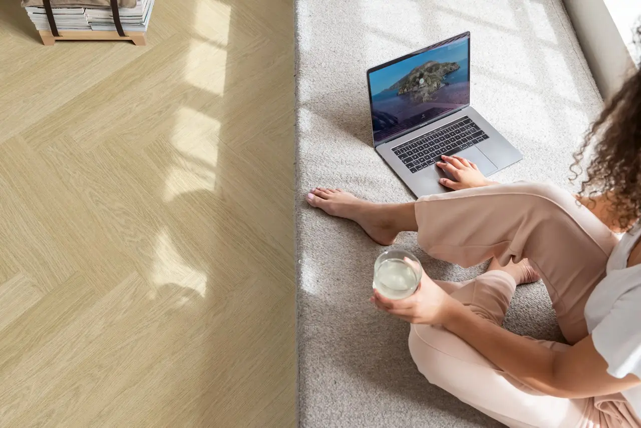 Ruimte met de pvcvloer Quick-Step Pristine Serene eik licht naturel