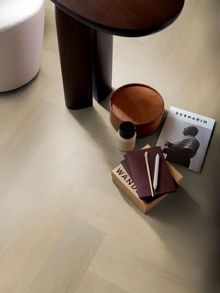 Ruimte met de pvcvloer vtwonen Herringbone Dryback natural (sfeerbeeld 2)