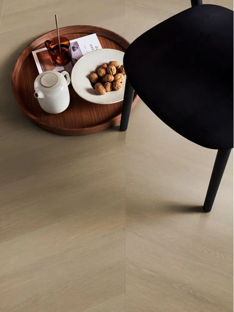 Ruimte met de pvcvloer vtwonen Noble Sun kissed