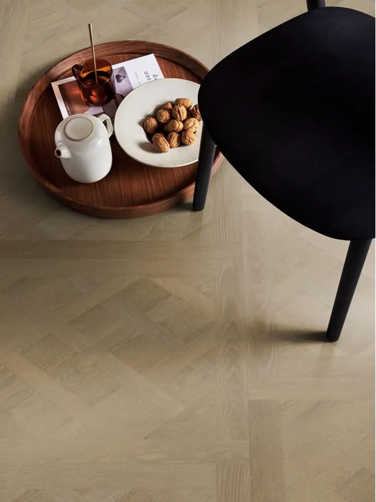 Ruimte met de pvcvloer vtwonen Royal Sun kissed
